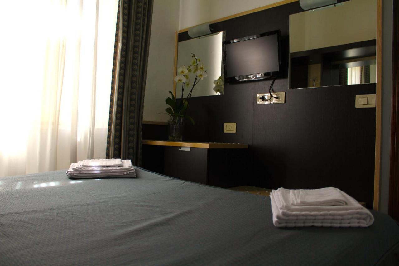 Hotel Il Castello Assisi Esterno foto