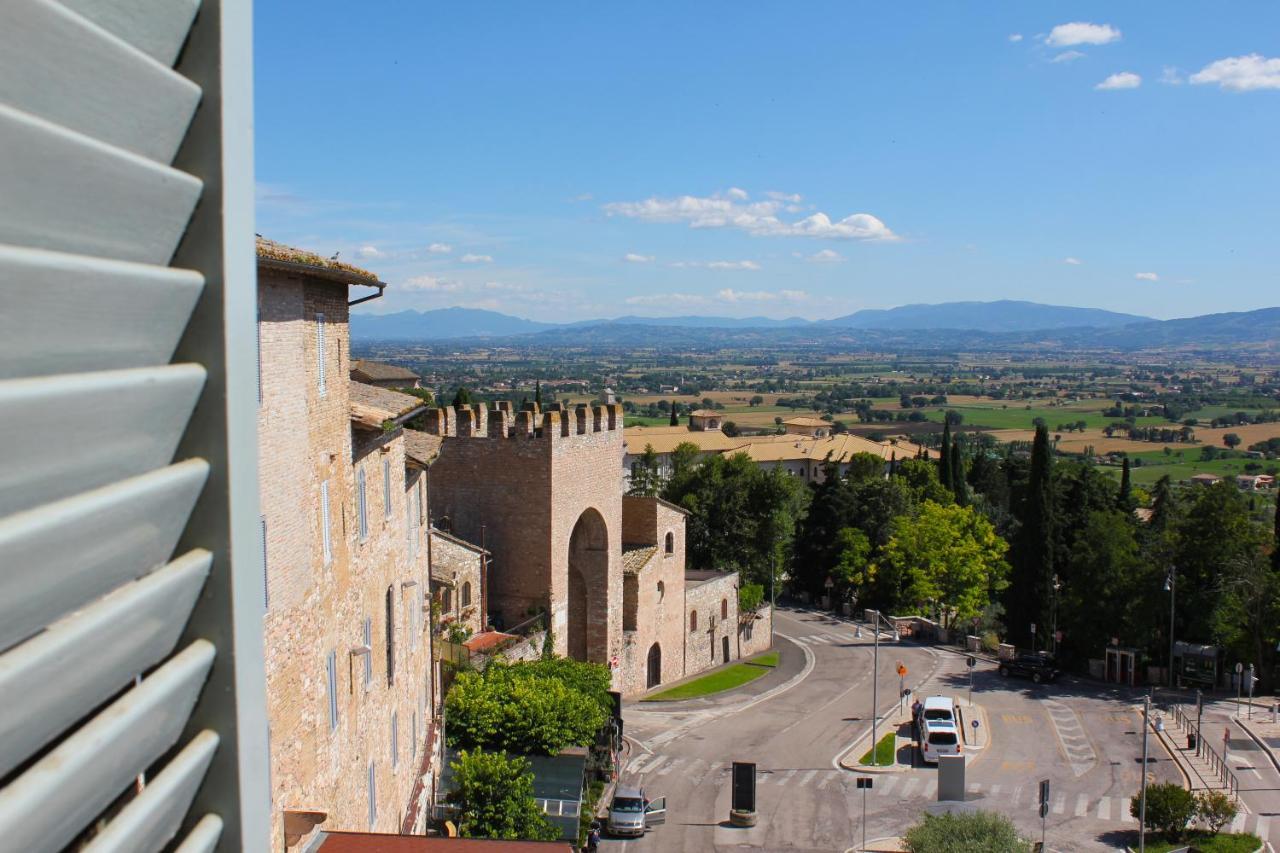 Hotel Il Castello Assisi Esterno foto